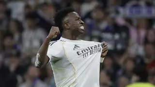 Vinicius evita que el Madrid se desenganche de la Liga en un derbi incendiario