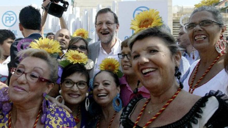 Rajoy: &quot;Hay que votar para que se reconozca la cara silenciosa y silenciada de Cataluña&quot;