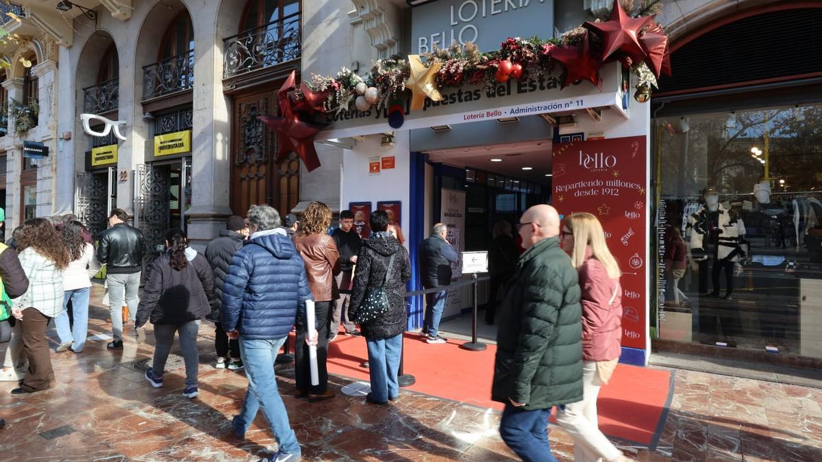 Administración de lotería en València esta mañana de sábado.