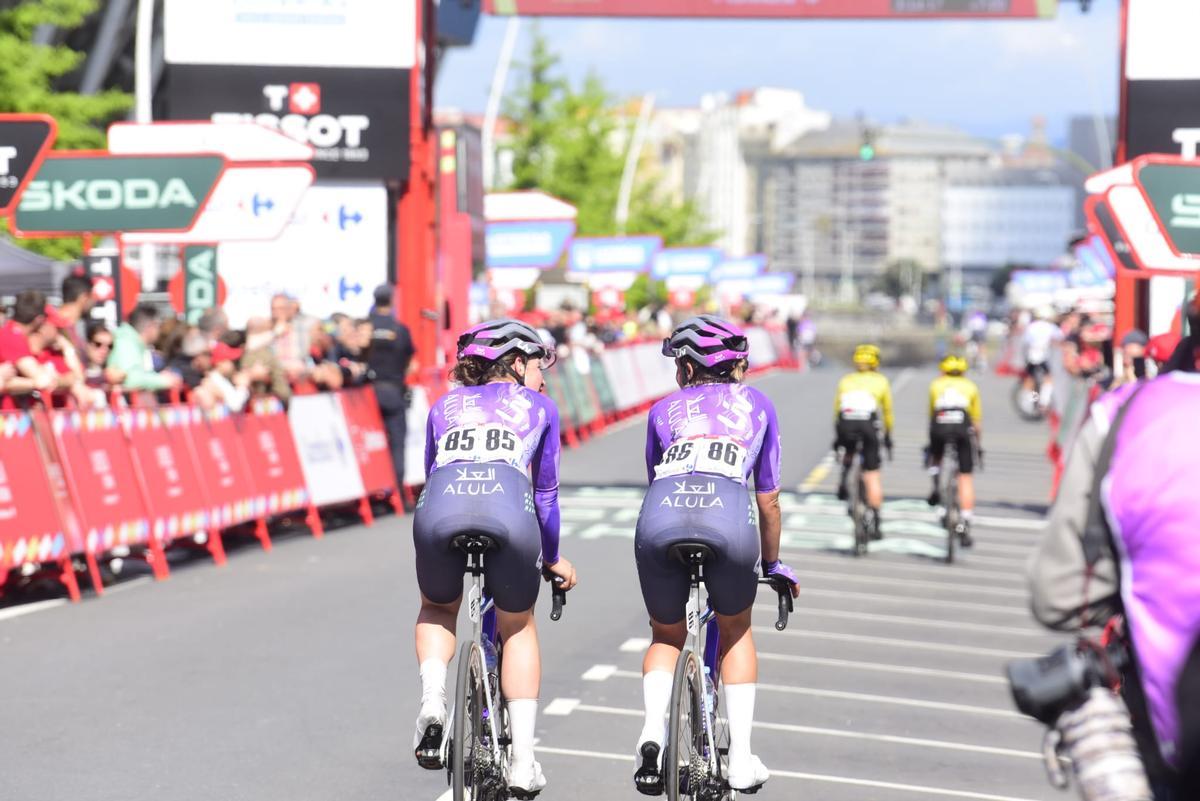 El litoral coruñés, escenario del final de la tercera etapa de La Vuelta Femenina.