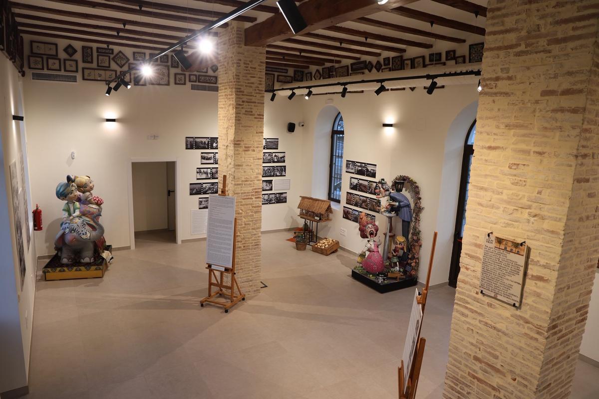Interior del Museu Faller de Benaguasil tras la rehabilitación de la Estació de Dalt.