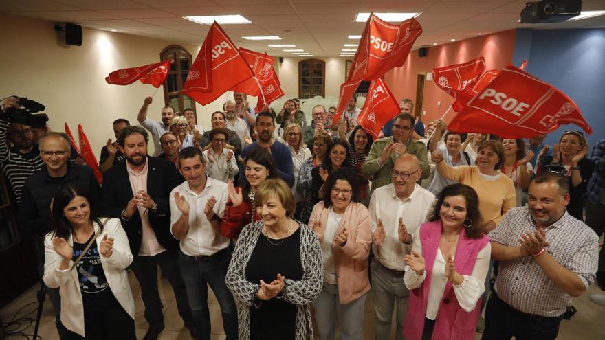 Victoria del PSOE de Mariví Monteserín en Avilés, que mantiene diez concejales