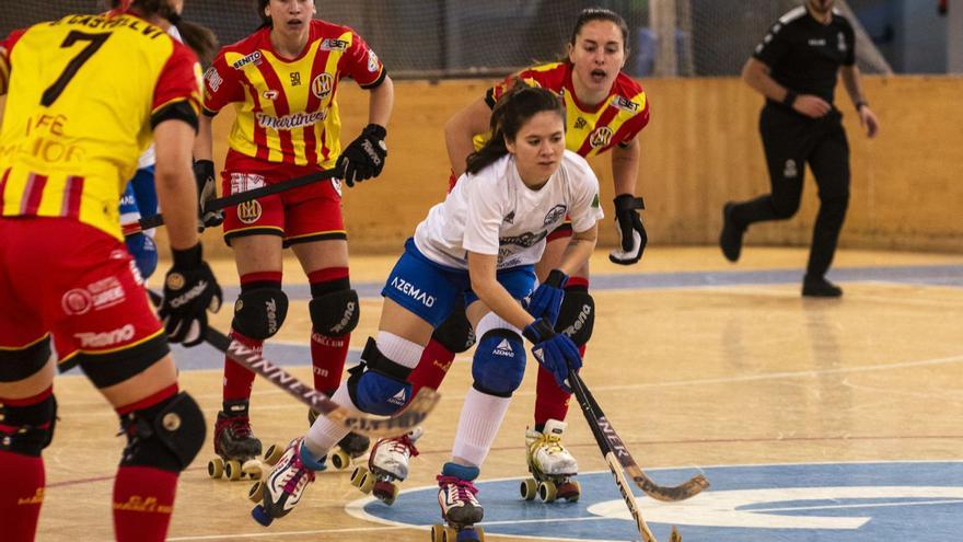 El HC Coruña jugó hace unos días en el Palacio de los Deportes de Riazor ante el Manlleu. |  // CASTELEIRO / ROLLER AGENCIA