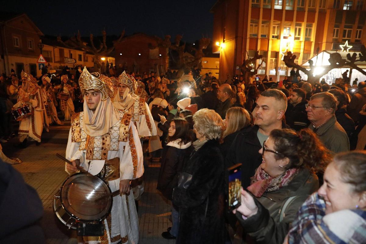 EN IMÁGENES: La llegada del Cartero Real a Salinas