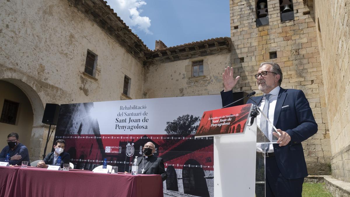 El presidente de la Diputación de Castellón, José Martí, en el Santuario de Sant Joan de Penyagolosa