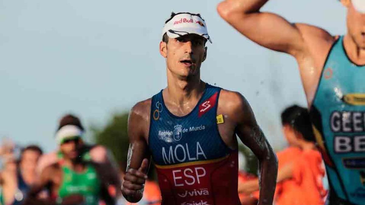 Mario Mola, revalida el título de campeón del mundo