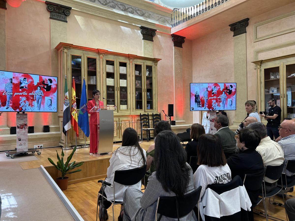 La presidenta de la diputación, Raquel del Puerto, durante su intervención.