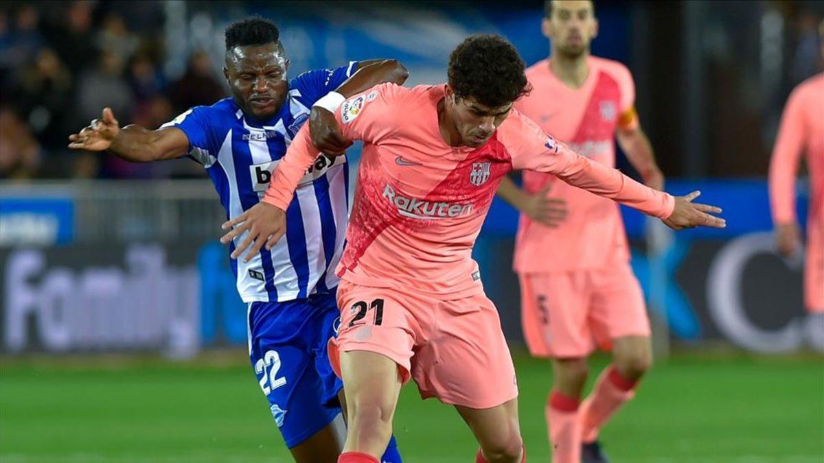 Carles Aleñá ganó la partida a Wakaso en el Alavés - FC Barcelona