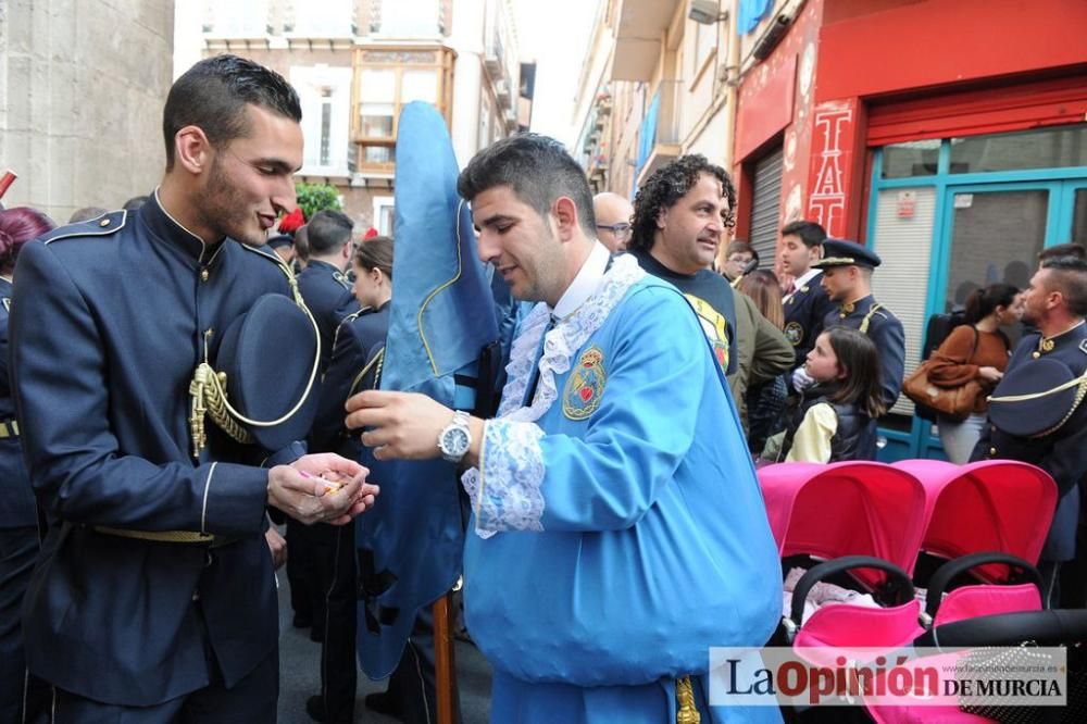 La procesión del Amparo a su salida de San Nicolás