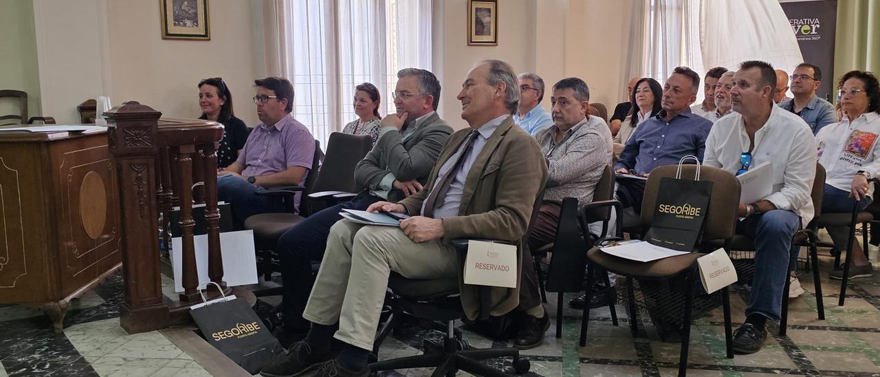 El Consell impulsa las oficinas comarcales agrarias con un encuentro en Segorbe