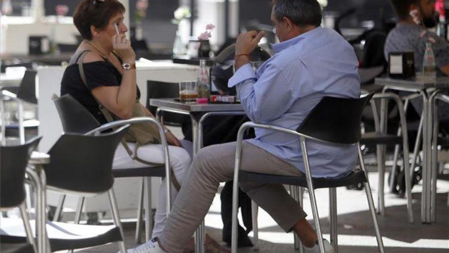 Aragón aplica el cierre del ocio nocturno y el veto al tabaco