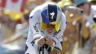 Evenepoel destroza la contrarreloj del Tour