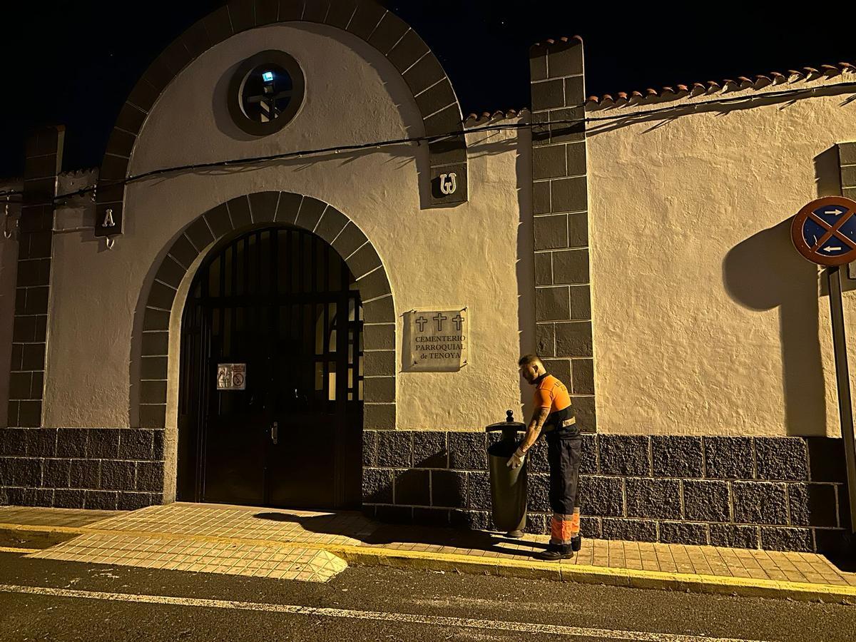 Dispositivo de limpieza en cementerios municipales.j