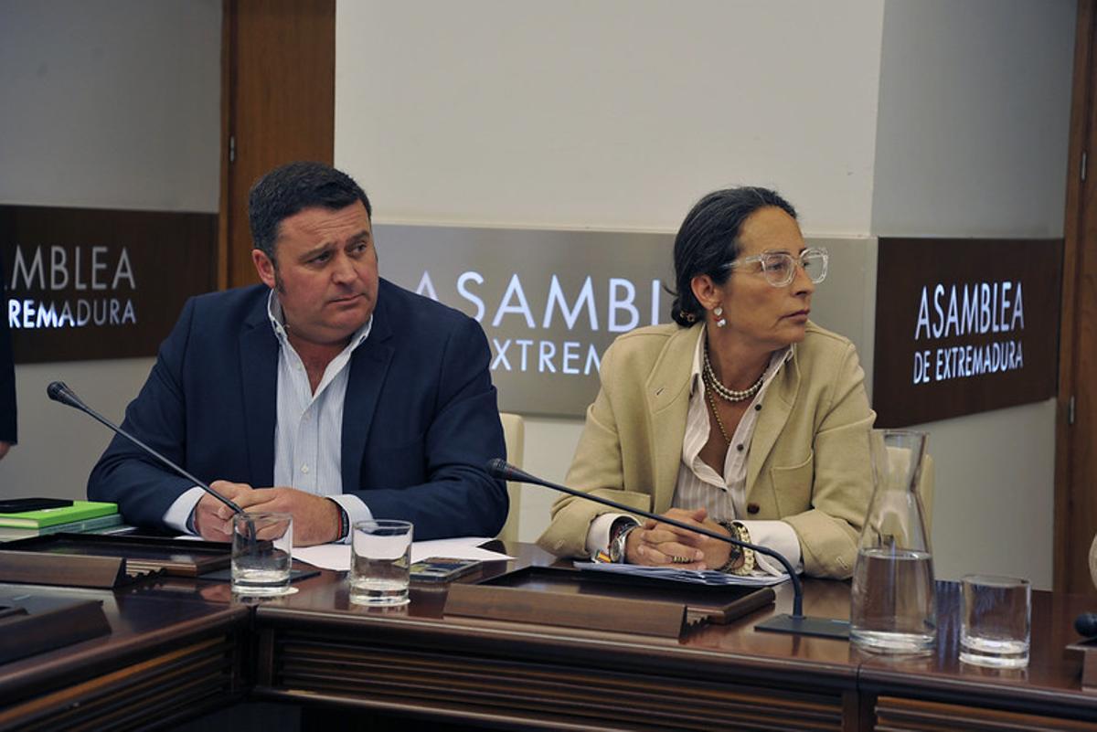 Diputados de Vox en la Comisión de Agricultura, Ganadería y Medio Natural.