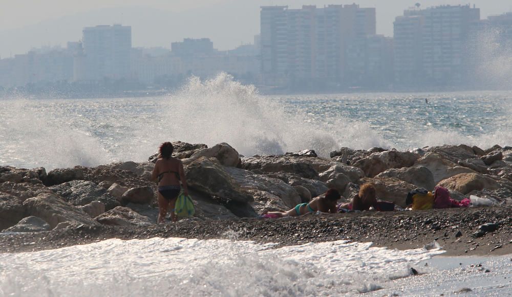 Intenso oleaje en Málaga