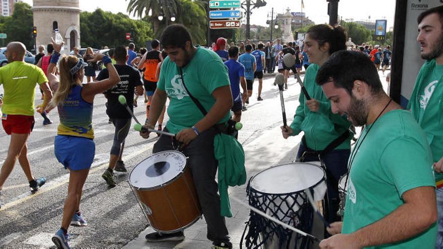 El mundo fallero volverá a poner el colorido