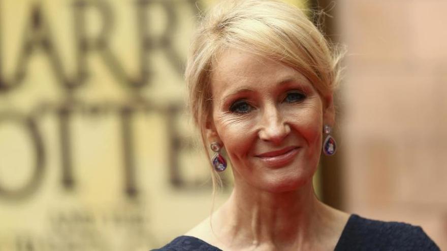 J. K. Rowling posaba para la prensa el pasado mes de julio.