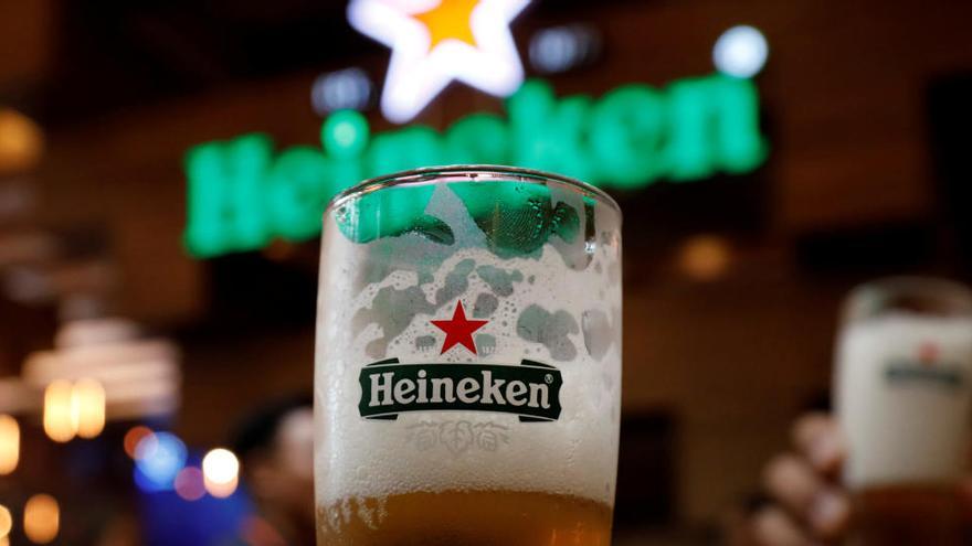 Heineken recortará 8.000 empleos.