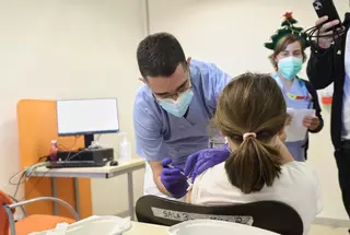 EEUU aprueba la vacuna de refuerzo de Pfizer para niños de entre 12 y 15 años