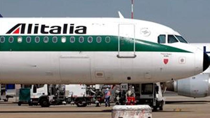 Alitalia se salva de la quiebra