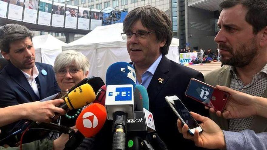 La Eurocámara rechaza acreditar a Puigdemont