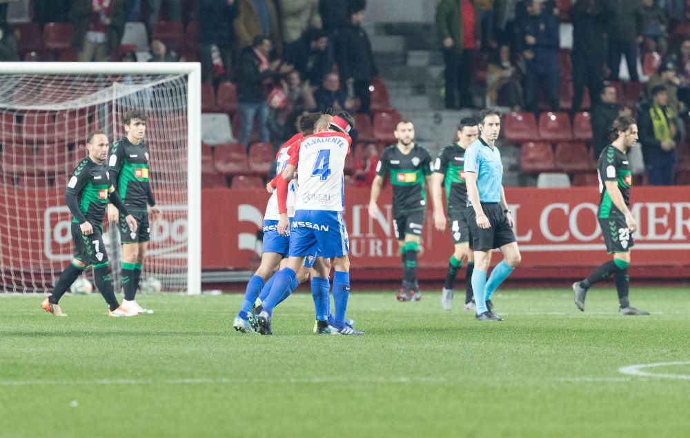 Un momento del Sporting de Gijón-Elche