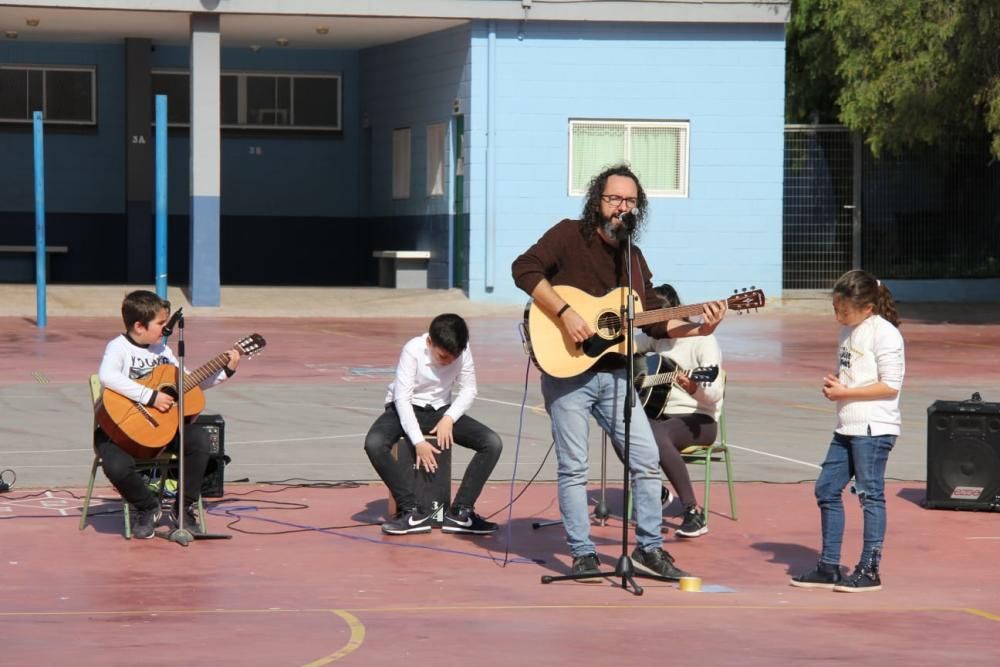 Día de la Paz en el Colegio Cuba de Torrevieja