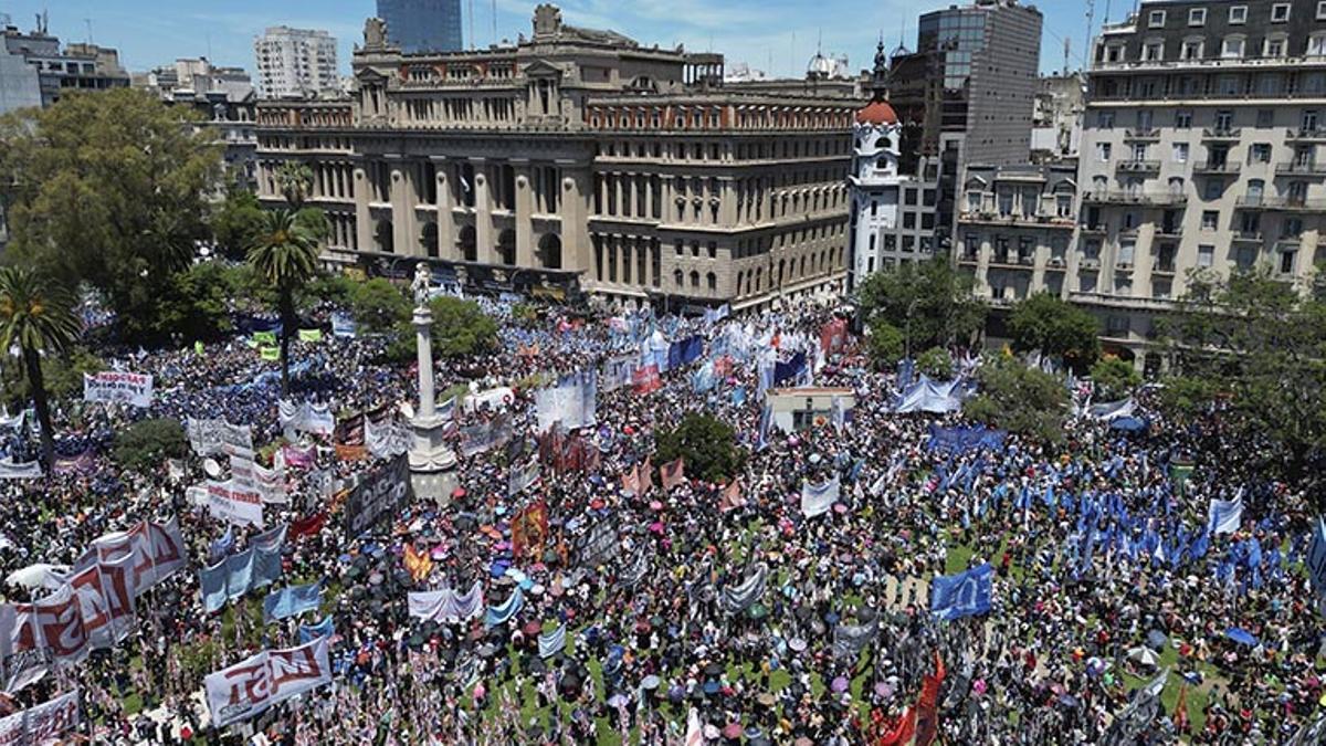 Protesta sindical en Argentina contra las políticas de Milei