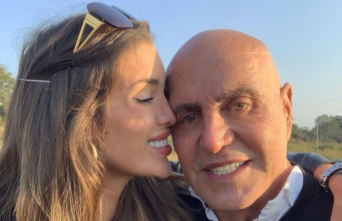 Kiko Matamoros feliz junto a la influencer Marta López