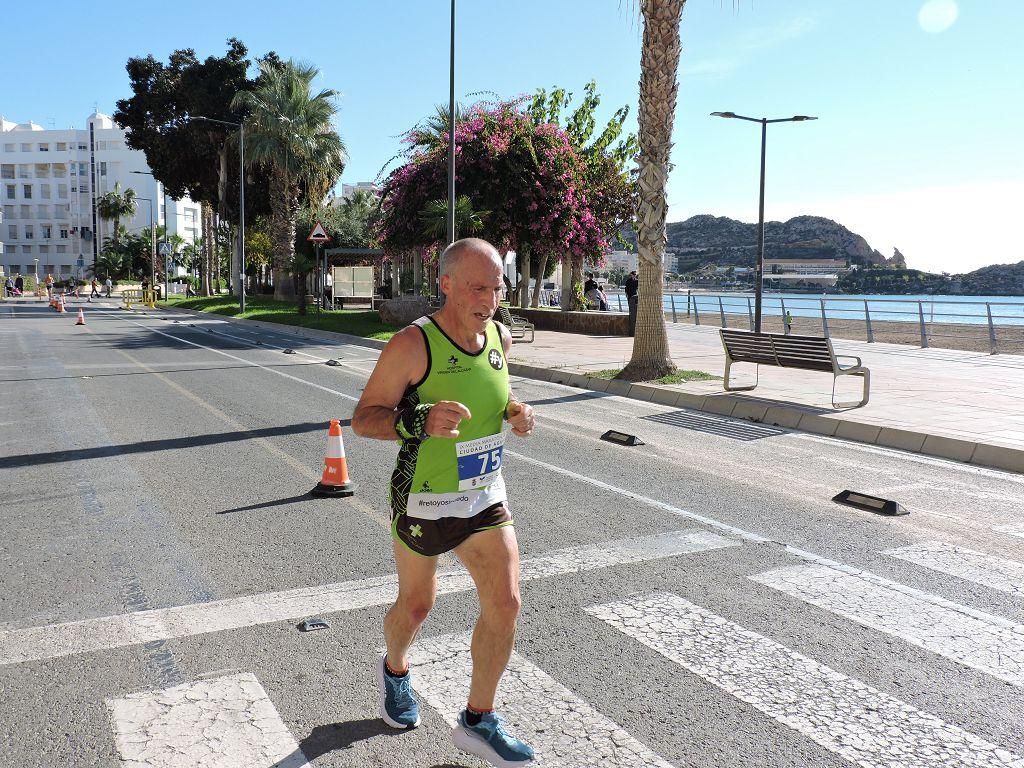 Estos todas las imágenes de la Media Maratón de Águilas