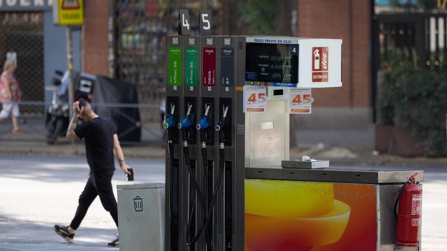 La rebaja de la gasolina se eleva a 20 céntimos cuando el litro ya roza los dos euros en Asturias