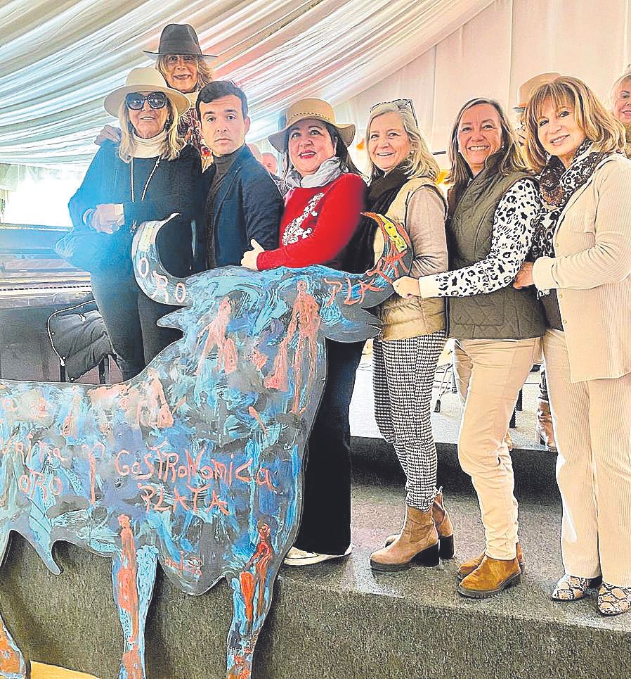 Paula Fuster, Holga Hidalgo, Cristian Pérez, Soledad Hidalgo, Lluch Deia, Almudena Alegre y Rosa Ruesga.