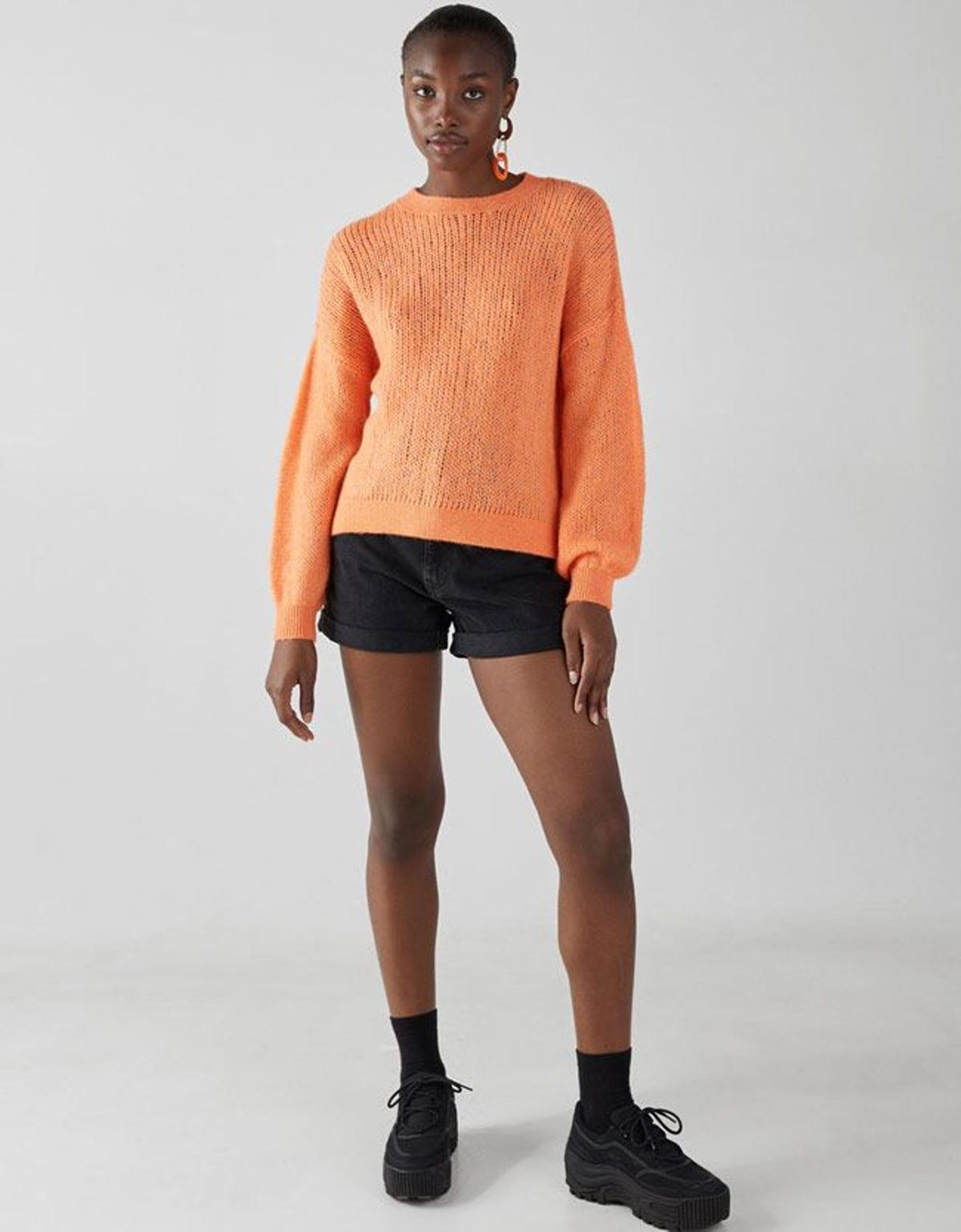 Moda 'living coral': jersey de punto