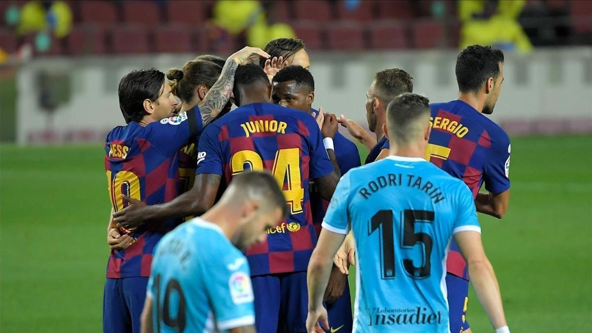 Los jugadores del Barcelona celebran el gol de Ansu Fati ante el Leganés