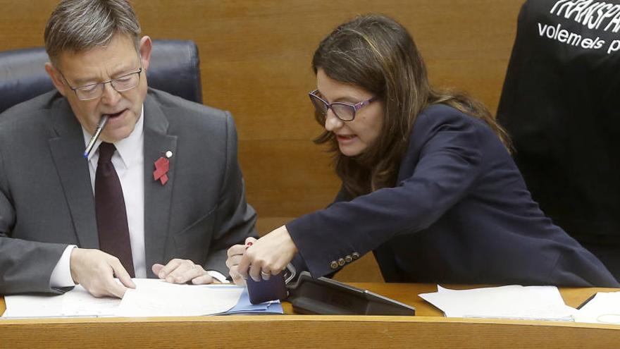 Puig y Oltra acaparan más de la mitad de los asesores de la Generalitat