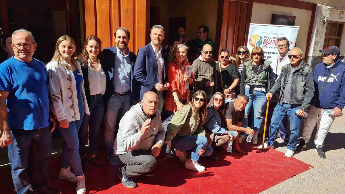 Algunos de los participantes en el acto que tuvo lugar en el teatro Thuillier