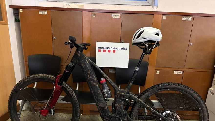 Roba una bicicleta de 12.000 euros al Barri Vell i el detenen poc després a l'antiga fàbrica Simon