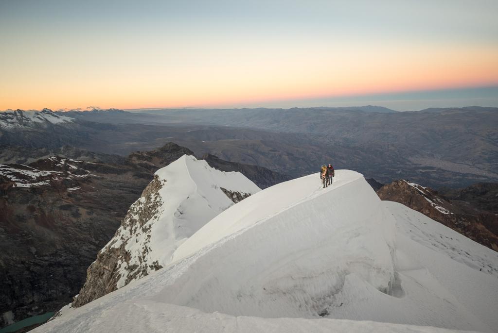 Nevado Vallunaraju, Áncash