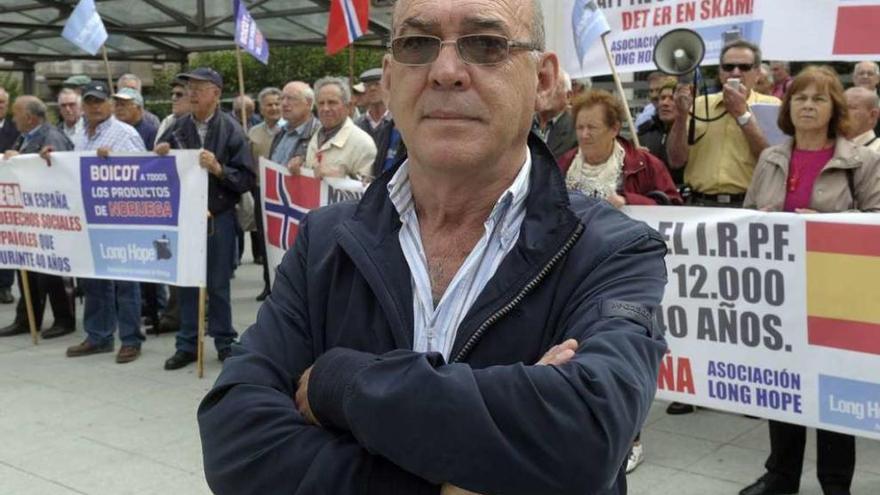 El portavoz de la asociación Long Hope, Alberto Paz, durante una protesta esta semana en A Coruña.