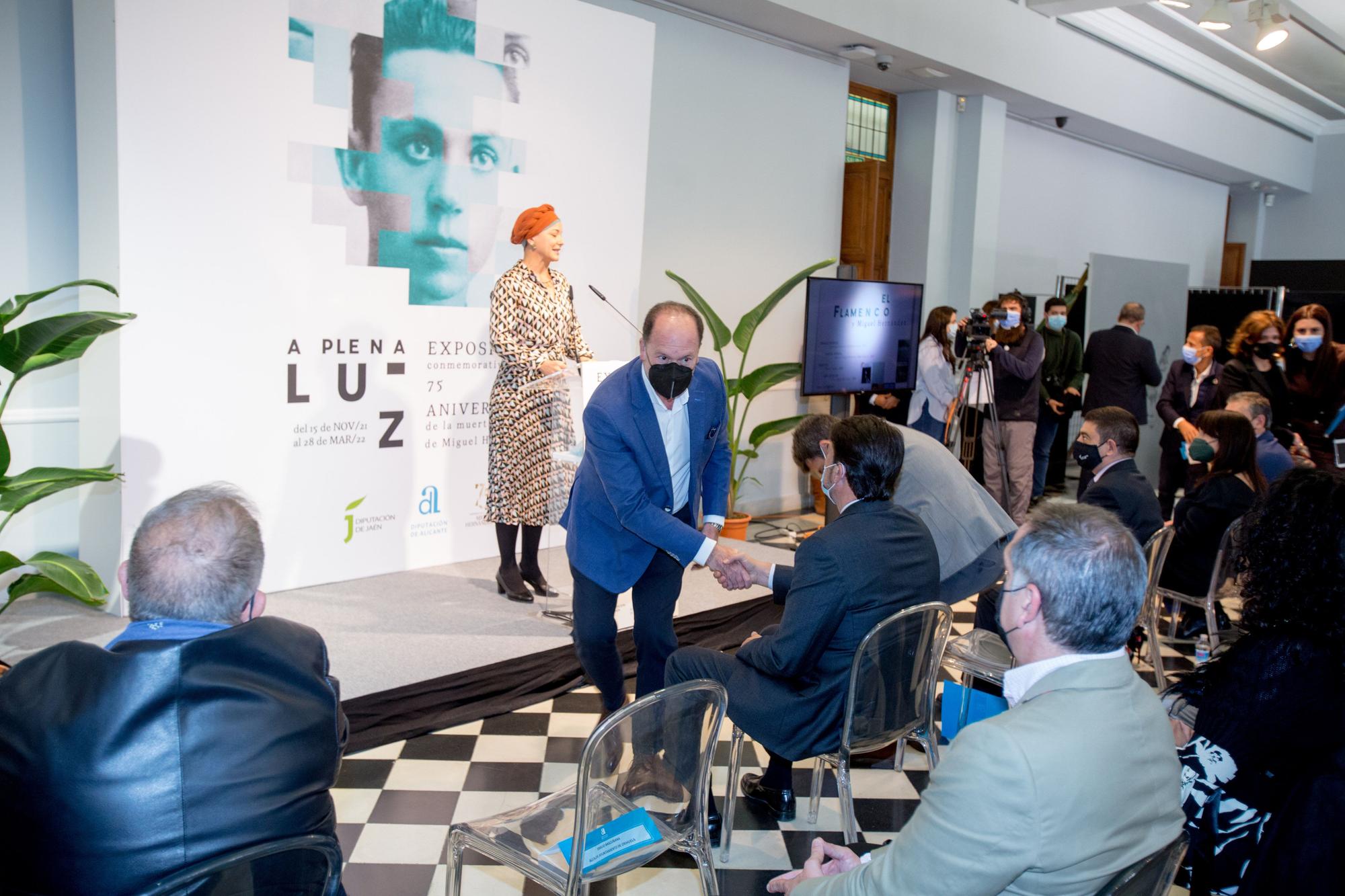 Exposición "Miguel Hernández. A plena luz" en la Diputación de Alicante