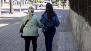 La dificultat de cuidar sense llum