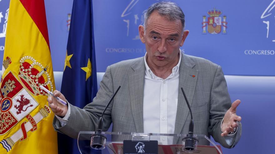 Sumar recupera la derogació de la “llei mordassa” malgrat la distància entre PSOE i ERC i Bildu
