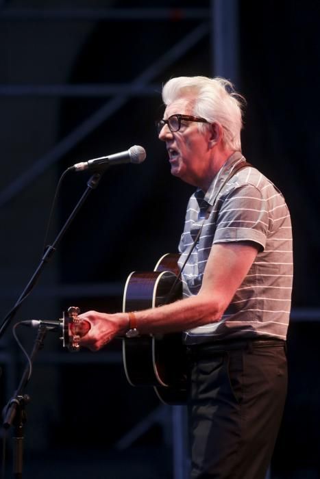 Concierto de Nick lowe en la plaza Mayor