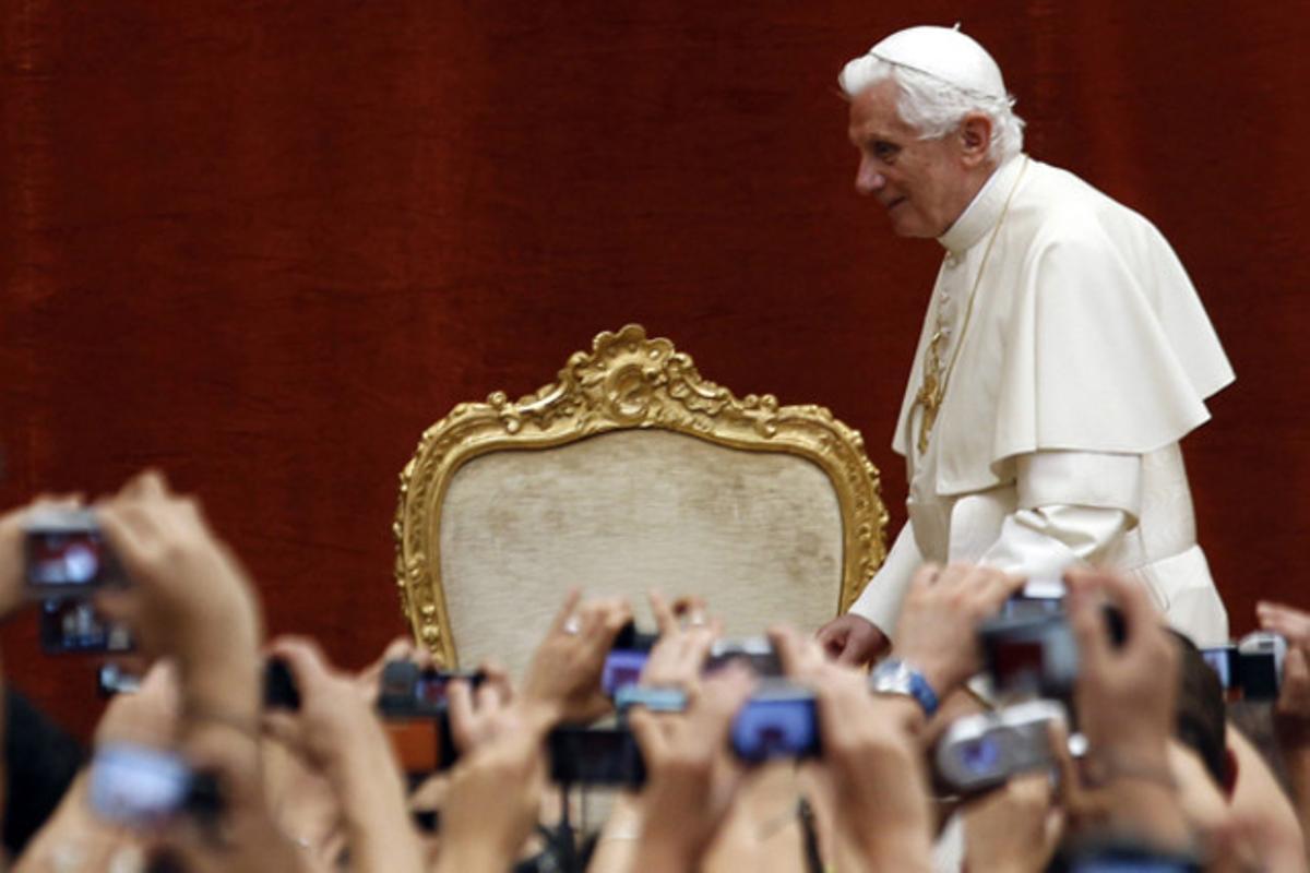 El Papa, Benet XVI, durant la seva audiència setmanal a la seva residència de Castel Gandolfo a Roma (Itàlia).