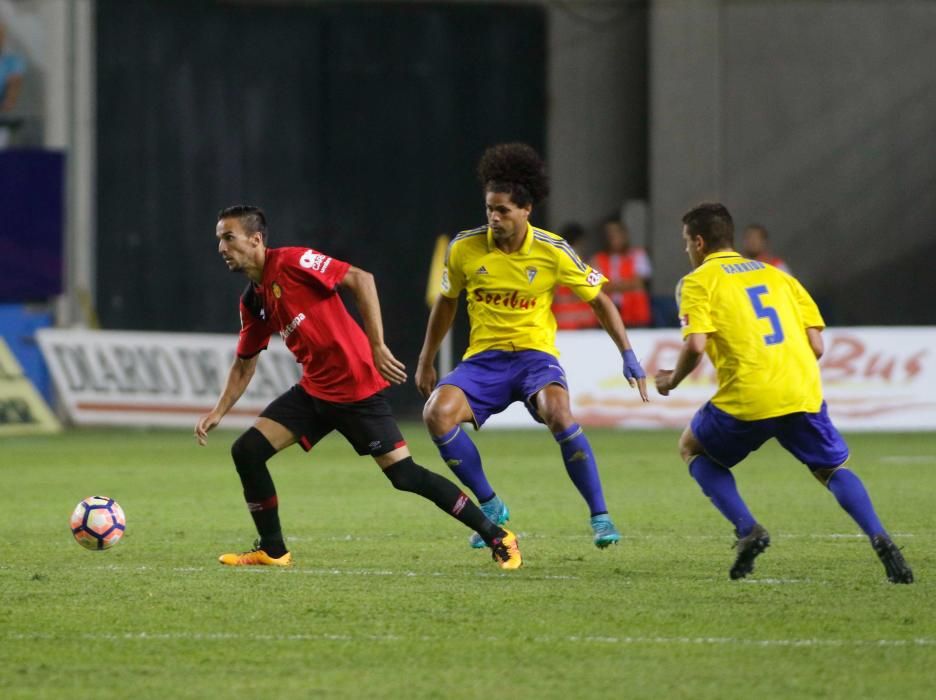 El Mallorca arranca un punto en su visita a Cádiz