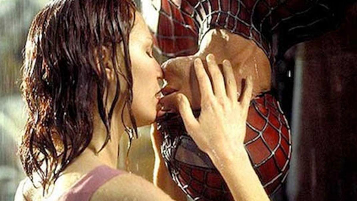 El beso de Spiderman