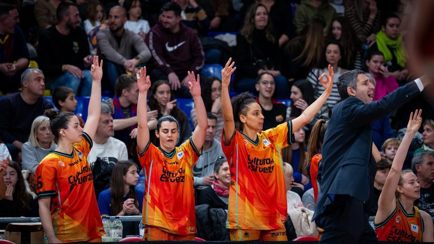 Burgos: &quot;Estamos satisfechas por los aficionados que han disfrutado del triunfo en el Palau&quot;