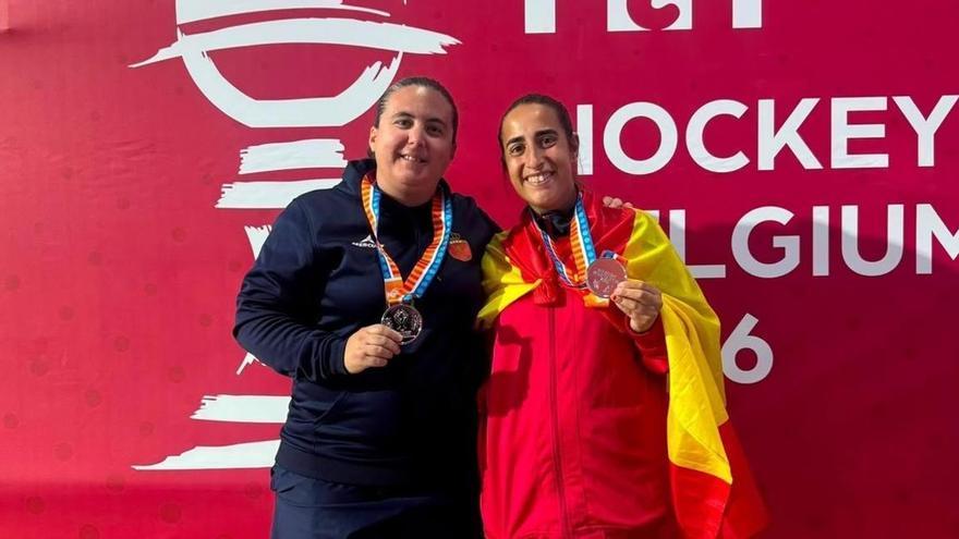 Las valencianas Rebeca García y Estefanía Alejos, subcampeonas del mundo de Para Hockey