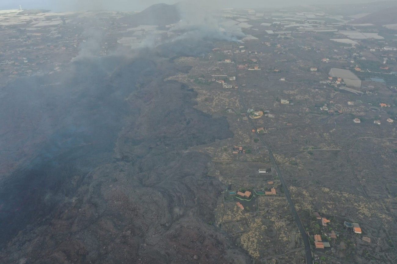 El avance de la lava del volcán de La Palma, a vista de pájaro en el décimo día de erupción