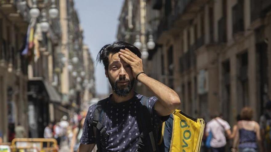 Expedient a Glovo per mantenir els ‘riders’ al carrer a més de 40 ºC